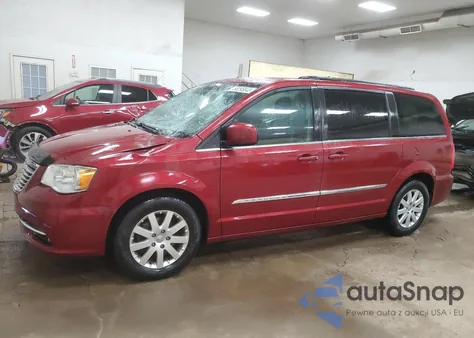 2016 Chrysler Town & Country Touring из США, поврежденный, VIN 2C4RC1BG5GR188092